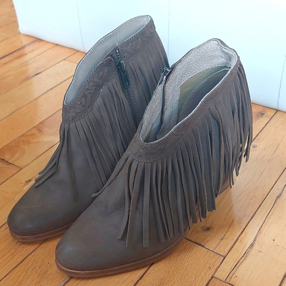 Seychelles ankle heeled boots size US 8 - Picture 3 of 5